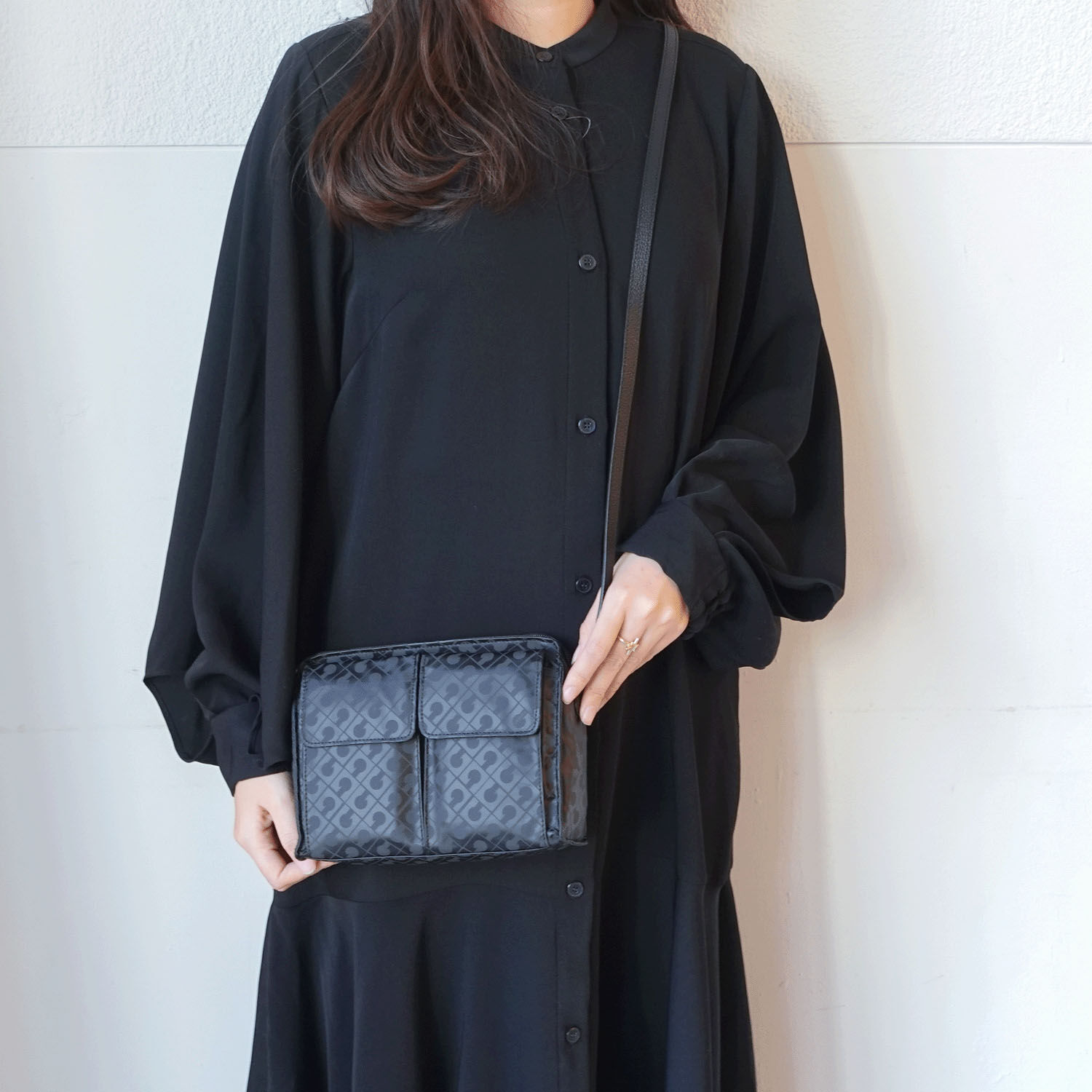 SOFTY 雙外袋肩背包 15×20cm【GHERARDINI】｜GHERARDINI SOFTY Wポケットショルダーバッグ