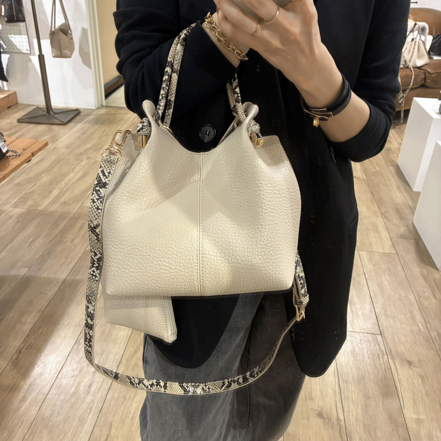 打結提把 合成皮托特包 2WAY斜背 7色【cachecache】｜cachecache ノットハンドルシボPUトート