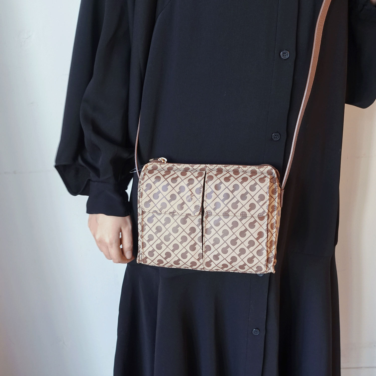 SOFTY 雙外袋肩背包 15×20cm【GHERARDINI】｜GHERARDINI SOFTY Wポケットショルダーバッグ