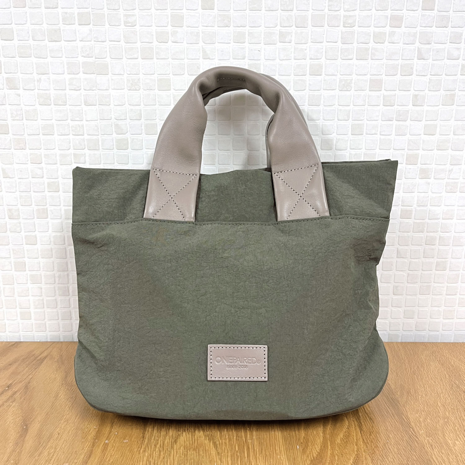 羊皮提把尼龍托特包 30×24cm 撥水【ONE PAIRED】｜ONE PAIRED（ワンペアード） ナイロン×羊革トートバッグ