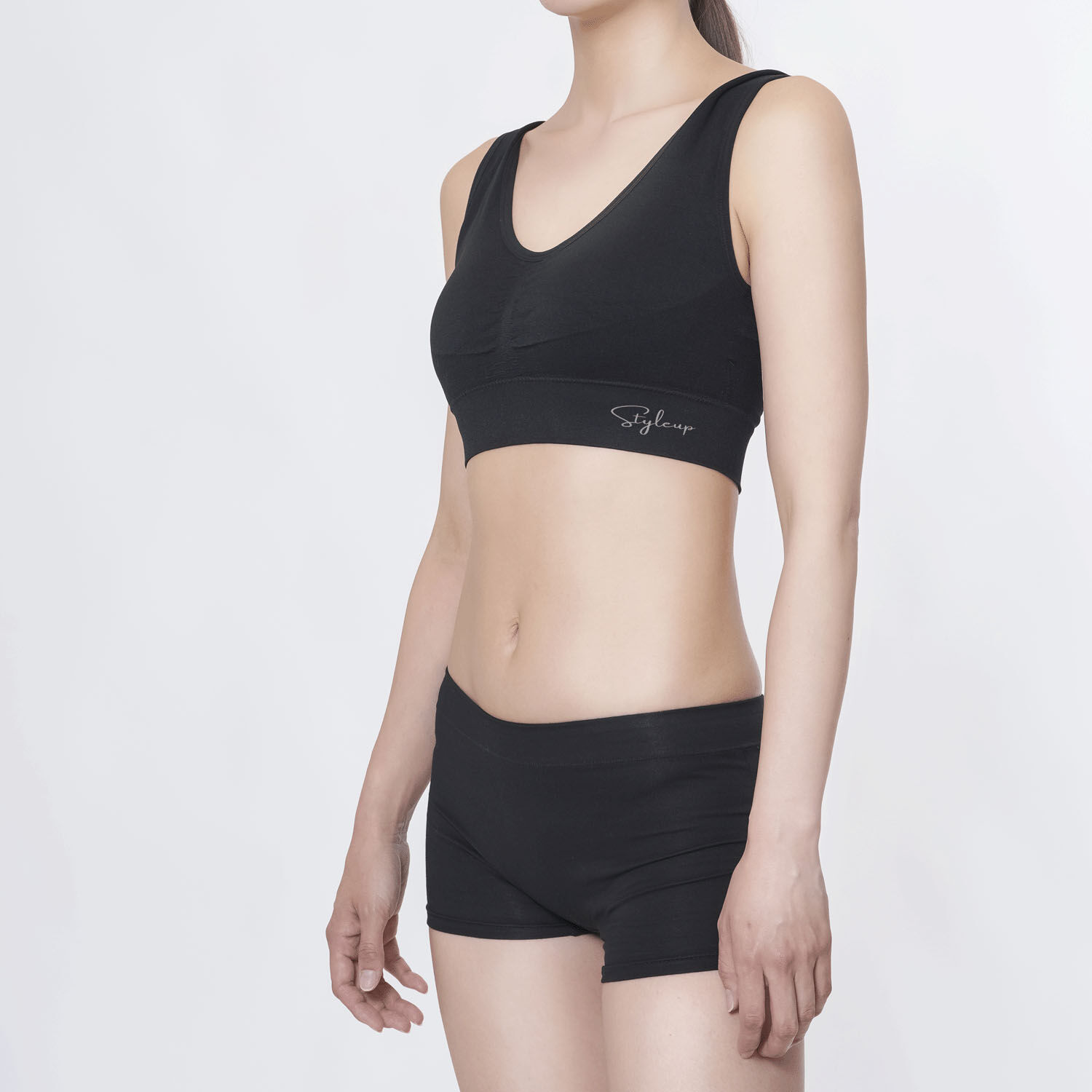 日本企劃女性內衣 自然色 側邊加高剪裁 M-L／L-LL｜骨格診断士が作ったスタイルアップブラ ナチュラル