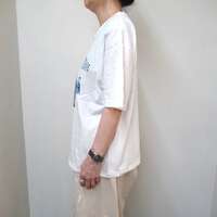 【ALL HOURS】IT'S SHOW TIME 印花T恤 象牙白 日本製 ｜ALL HOURS プリントTシャツ "IT'S SHOW TIME"