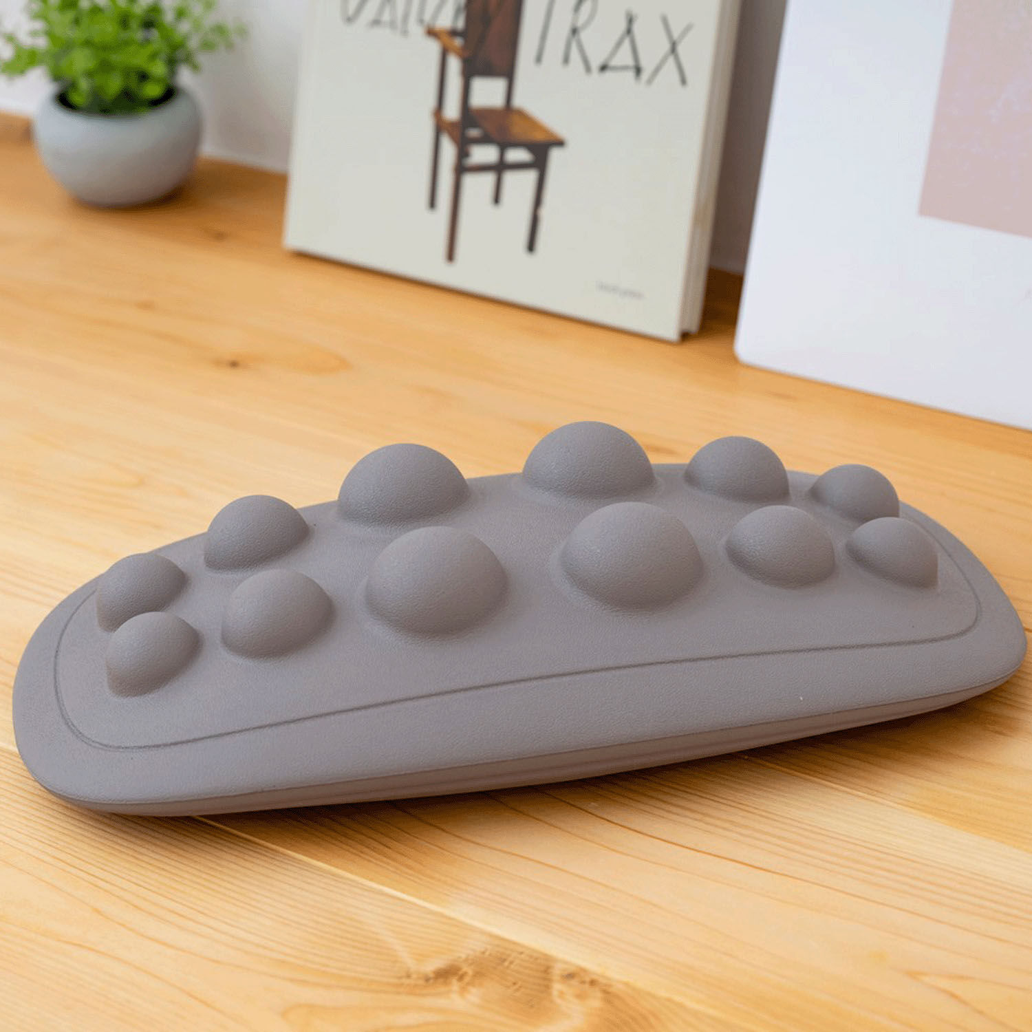 背部伸展枕 一體成型聚氨酯 38×20×8cm 450g｜ぐりぐりストレッチャ