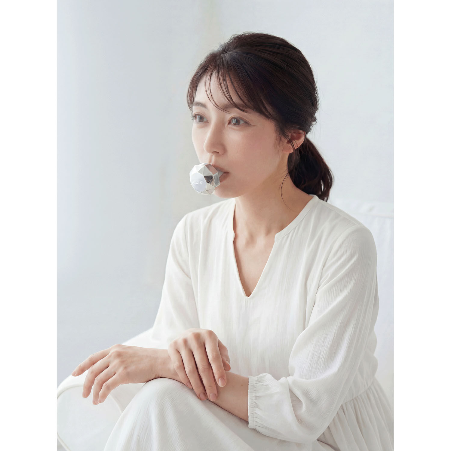 Cellsh 口含式震動美容器 一次約30秒 矽膠咬嘴｜Cellshクリスタルリップ