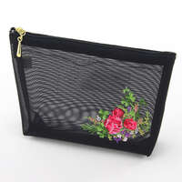 玫瑰四葉草刺繡 網布化妝包 15×12×4cm 日本製｜薔薇＆四つ葉 つまみ型メッシュポーチ
