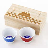 日本製富士山清酒杯 對杯 藍紅 30ml 陶器 送禮｜富士山ペアちょこ 青／赤